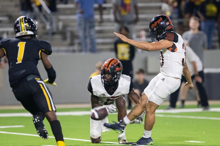 Gallery Refugio vs. Timpson Class 2A, Division I state semifinal