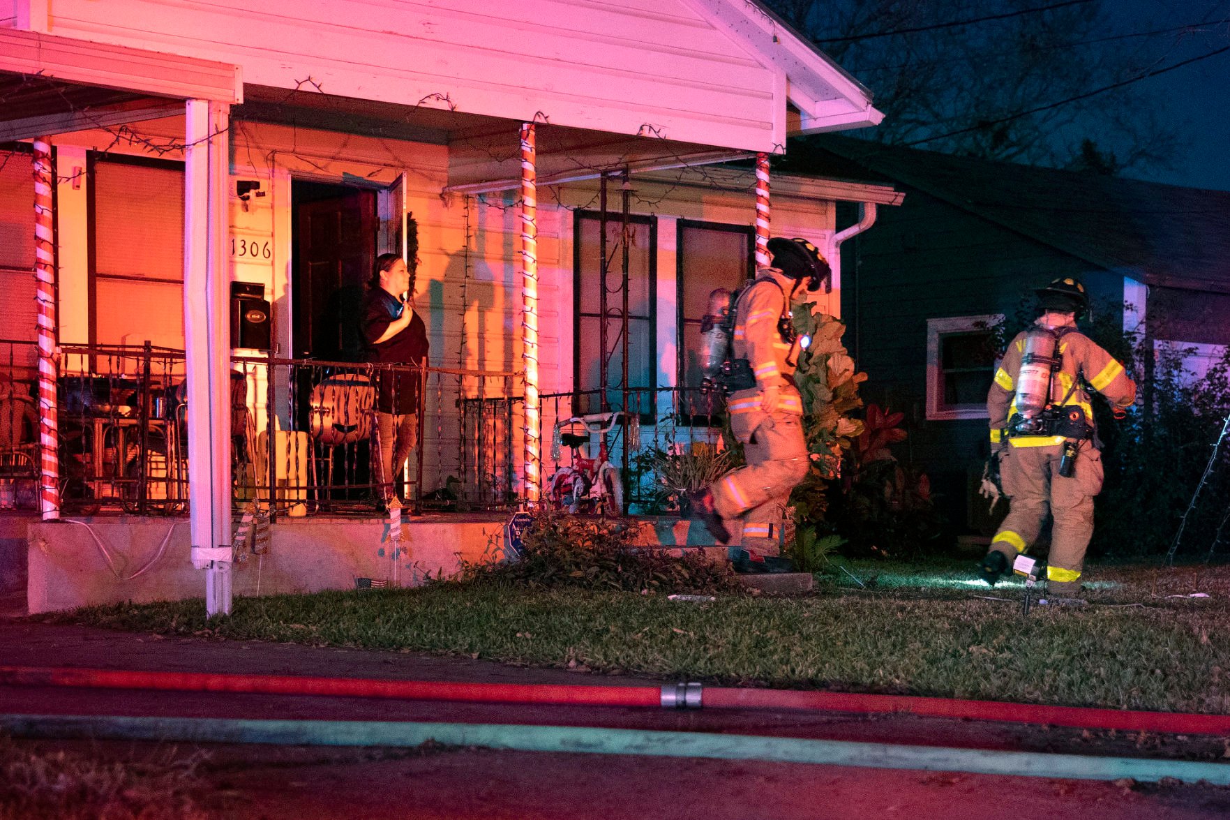 Fire Heavily Damages 2 Residential Sheds On East Warren Avenue (w/video ...