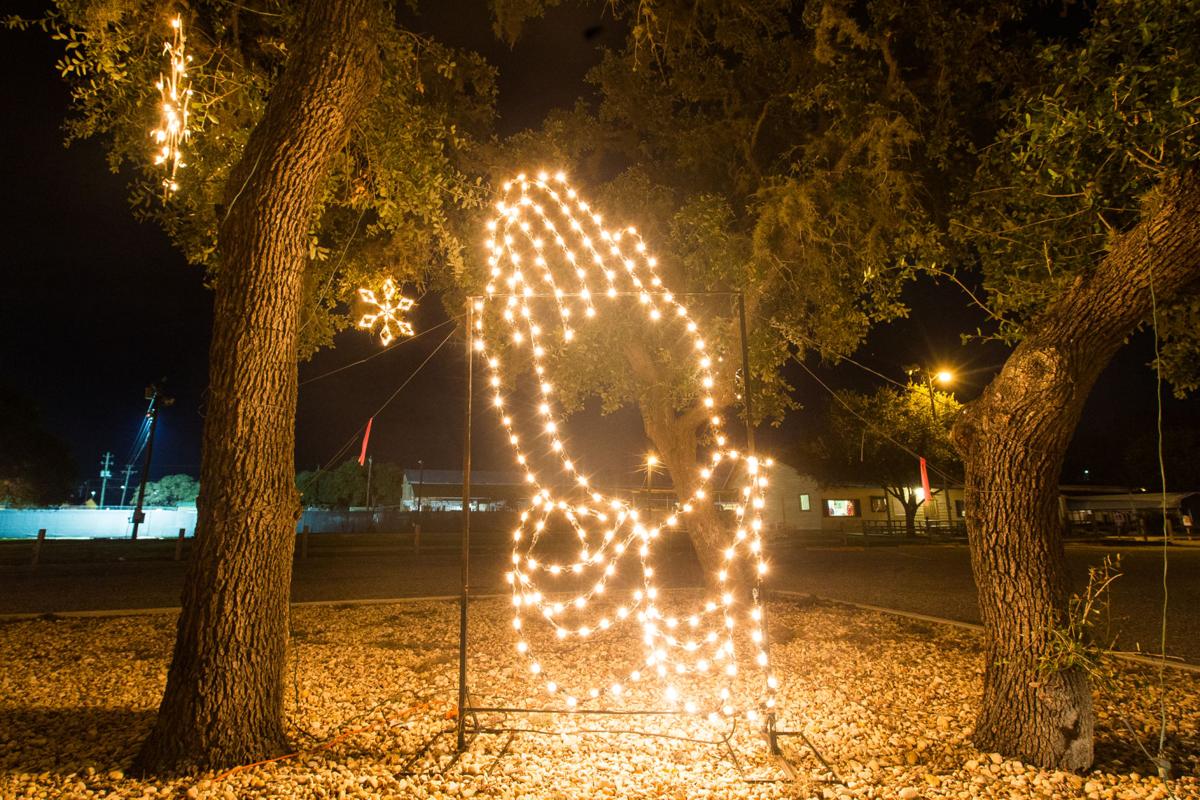 cuero christmas cuero s christmas in the park includes 260 displays cuero christmas cuero s christmas in the park includes 260 displays