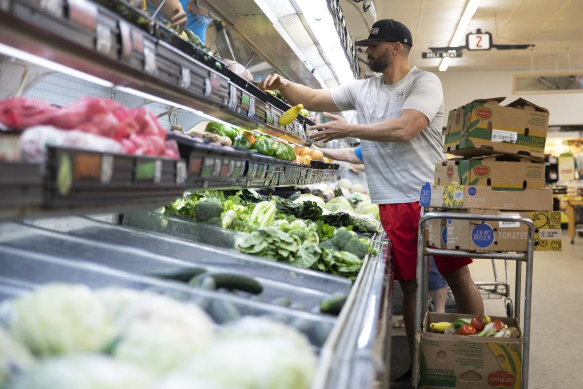 Shopping At Sunrise Grocer Allows Senior Citizens Early Start Covid 19 Victoriaadvocate Com