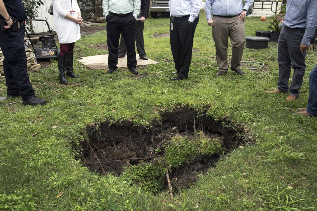 Watchdog Sinkhole Opens In Backyard Local News Victoriaadvocatecom Watchdog Sinkhole Opens In Backyard Local News Victoriaadvocatecom