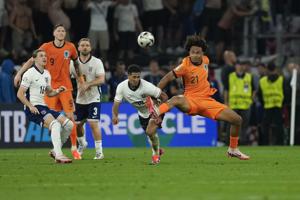 Man United signs Netherlands striker Zirkzee from Bologna for reported $47M