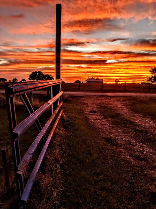 Sunsets and sunrises: New Year's Eve Sunset at Fordtran - 2018