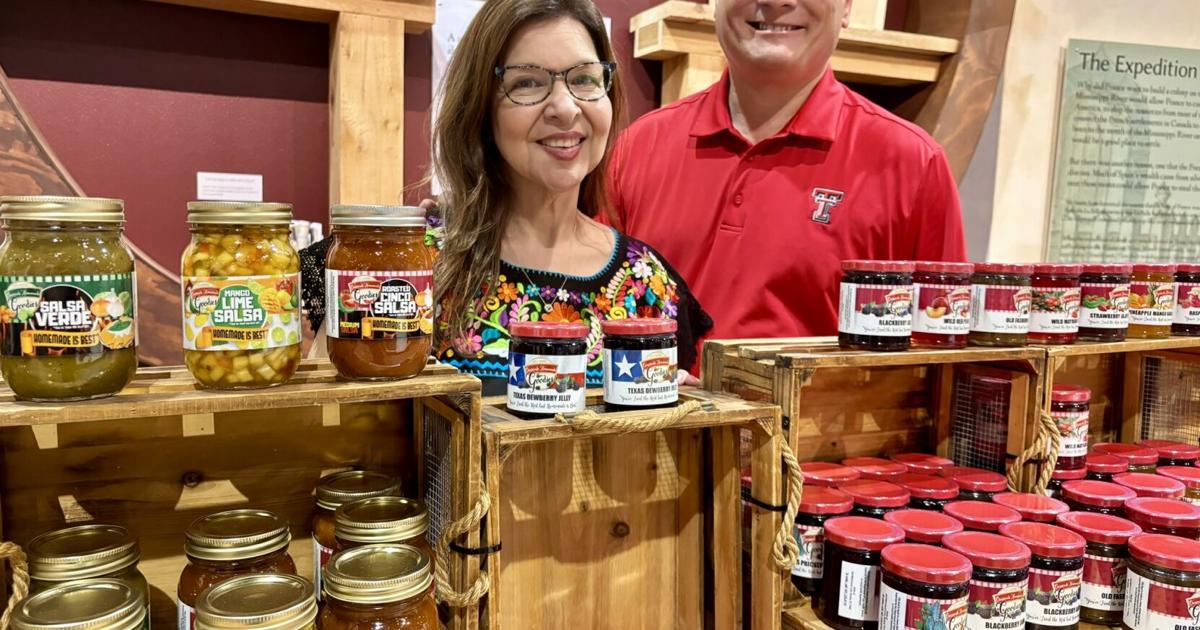 Museum of the Coastal Bend draws a crowd at 17th annual spring artisans market