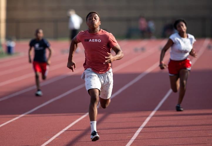 Cuero qualifies large group for TAAF state meet Advosports