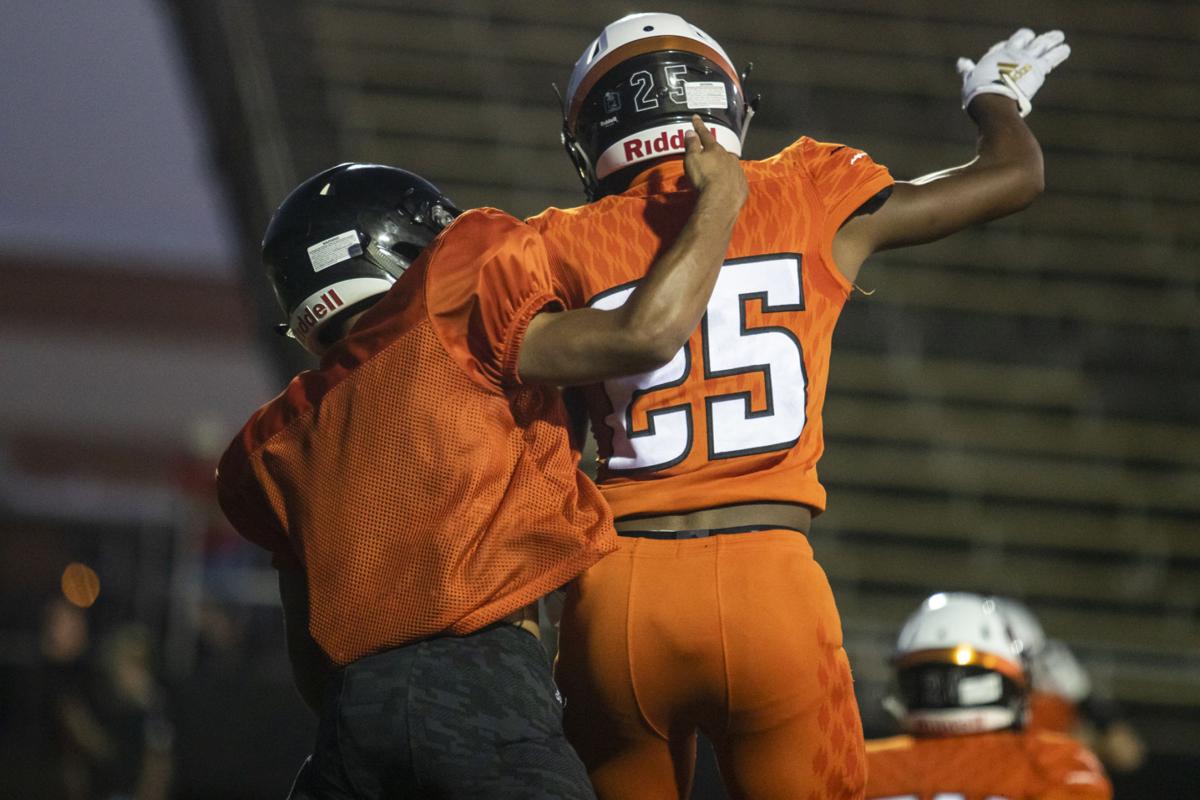 Refugio Strikes Late In First Scrimmage Advosports