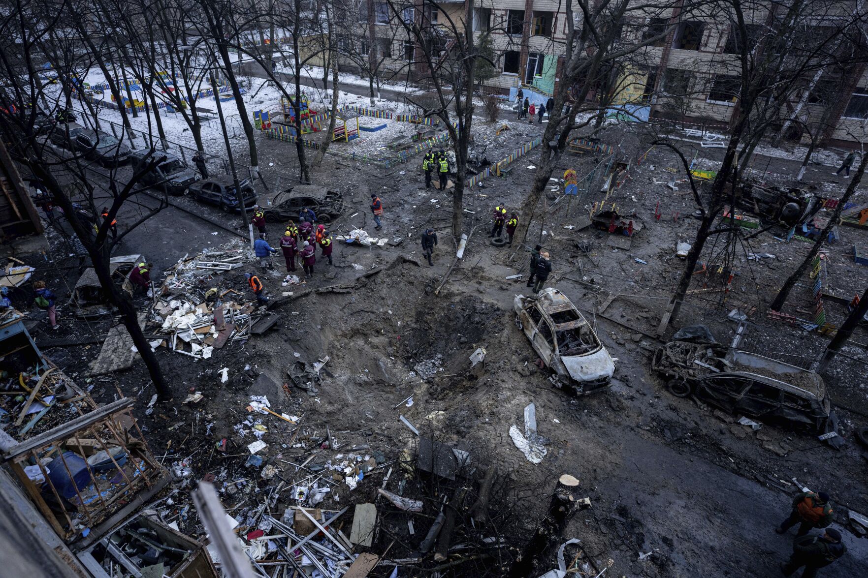 A Russian Missile Attack On Kyiv Wounds At Least 53 As Ukraine Pleads ...