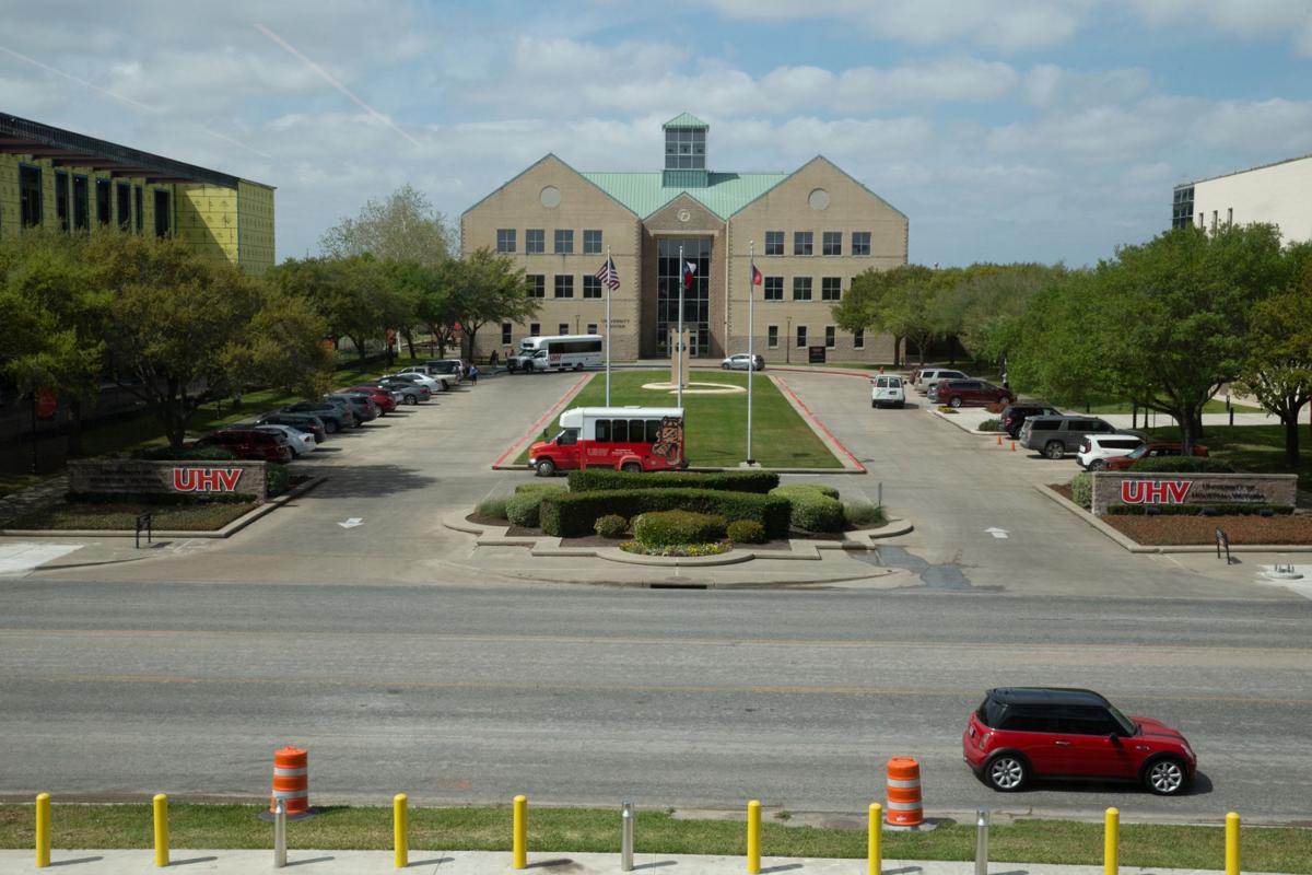 Classes Canceled At Uhv Campuses Vc Continues As Scheduled W