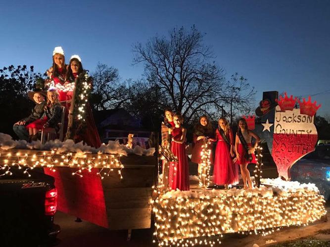 Regional Roundup Celebrate Christmas in Goliad around the courthouse