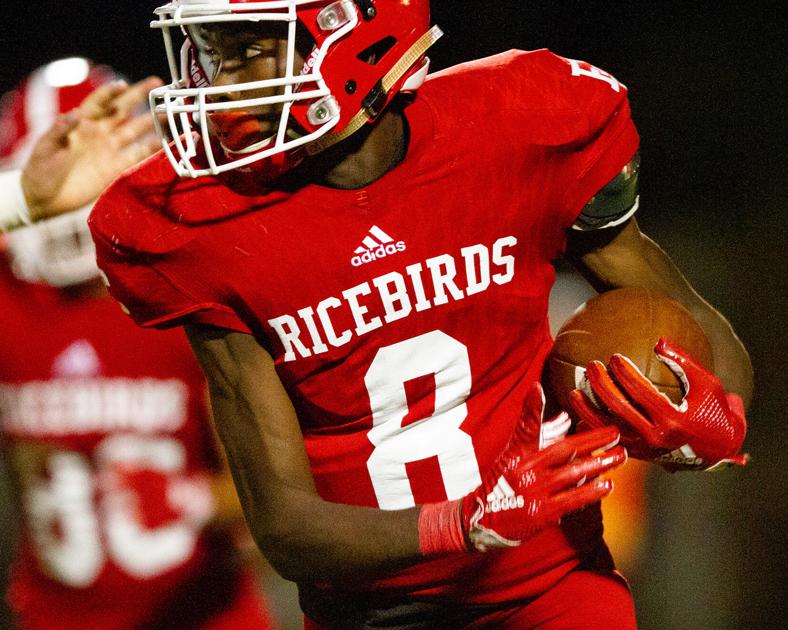 Three El Campo Players Named Third Team All State Advosports