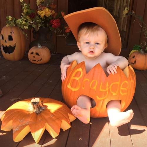 Jack-o’-lanterns: Brayden and grandma's carving