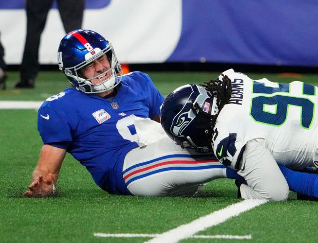 Giants' Daniel Jones on Pace to Shatter Dubious NFL Record, Sports-illustrated