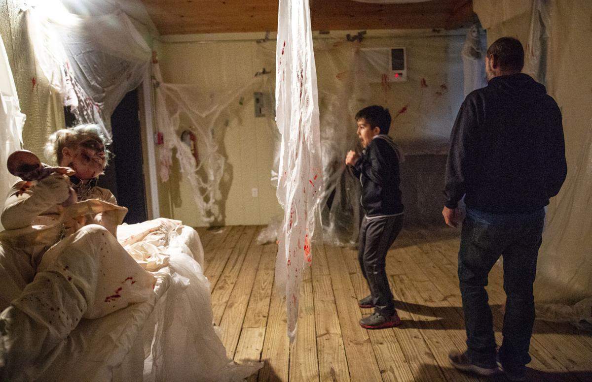 Visitors Sponsors Bring Frights To Haunted Zoo Business Victoriaadvocate Com