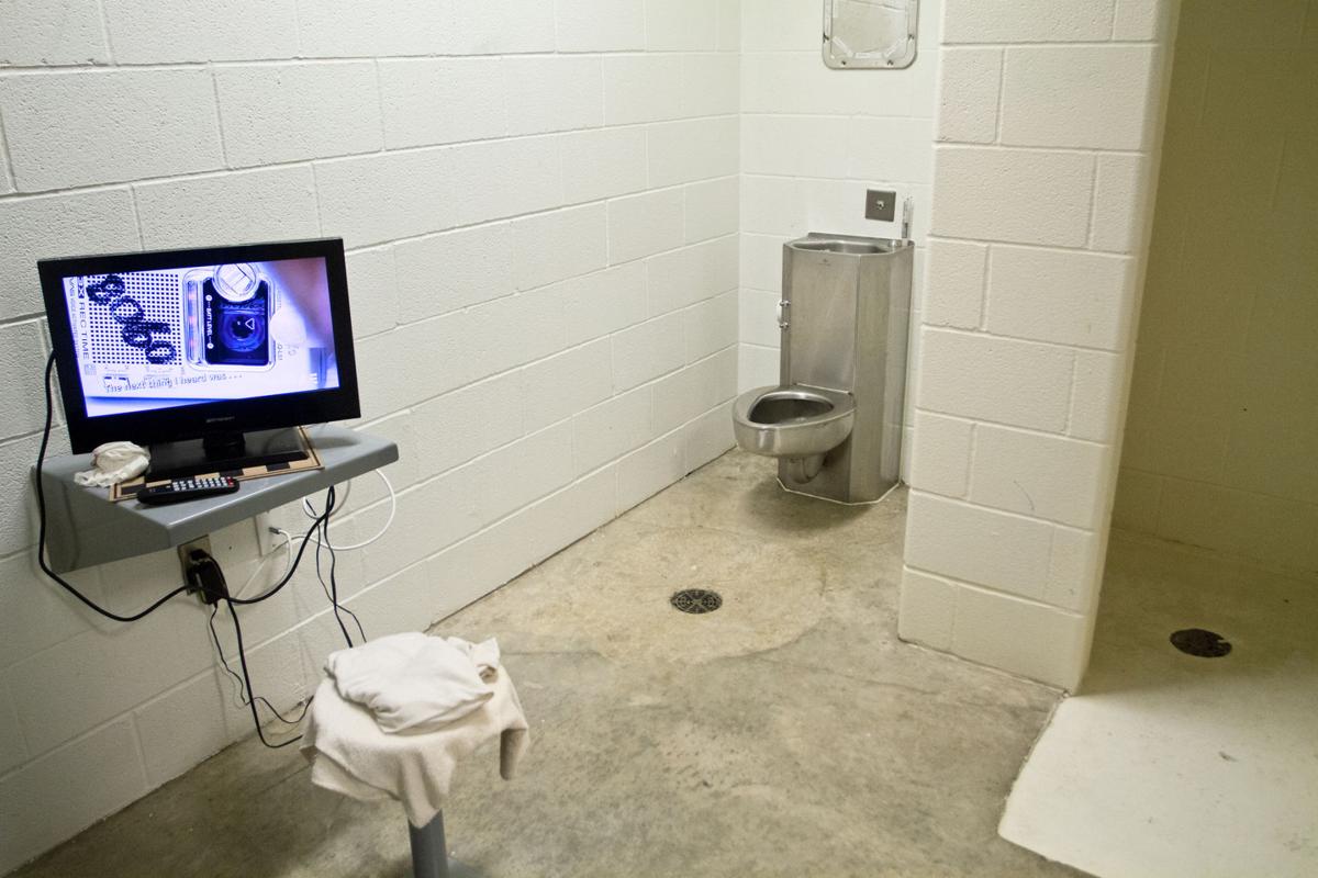 ProCon Should jails, prisons use solitary confinement? Local News