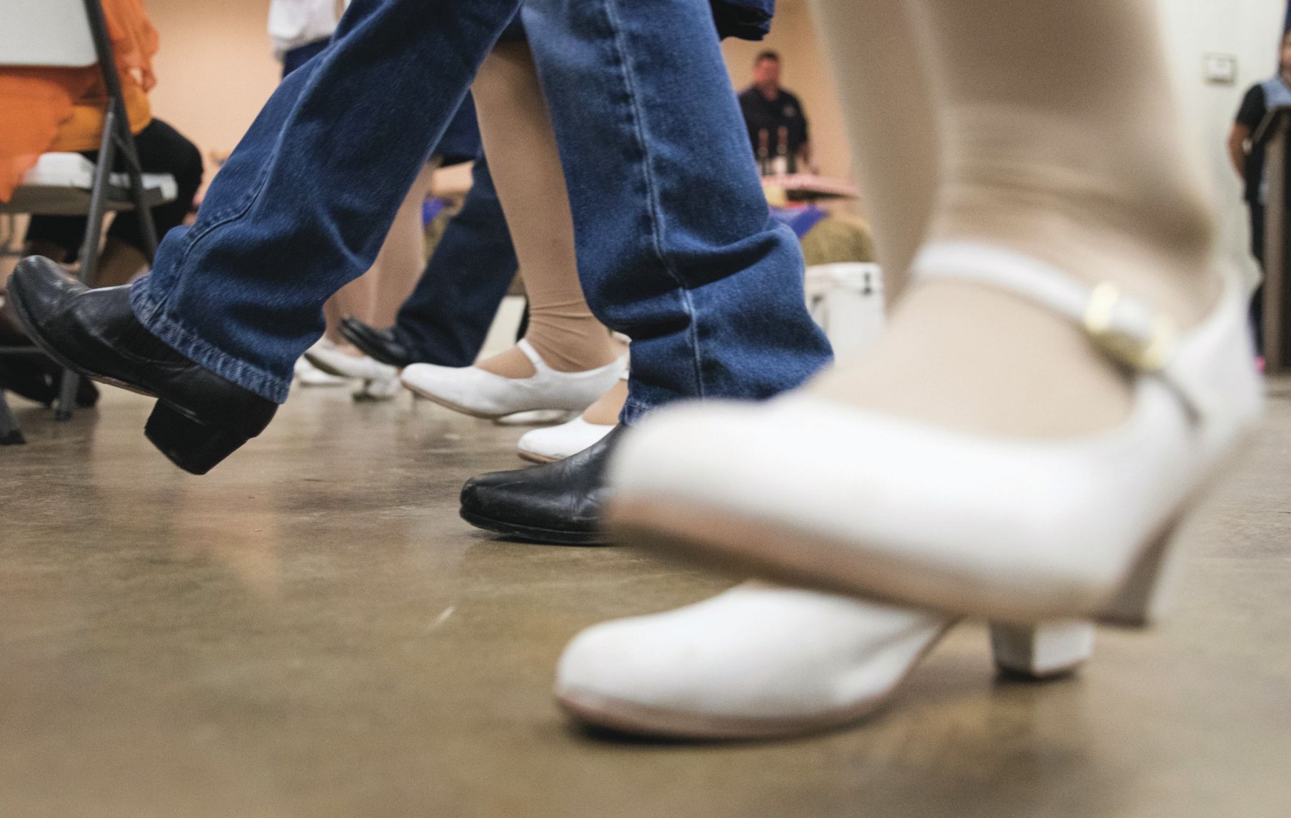 white ballet folklorico shoes