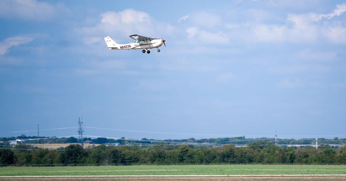 Denton Enterprise Airport will add 44 private hangars built by father-and-son New Mexico company