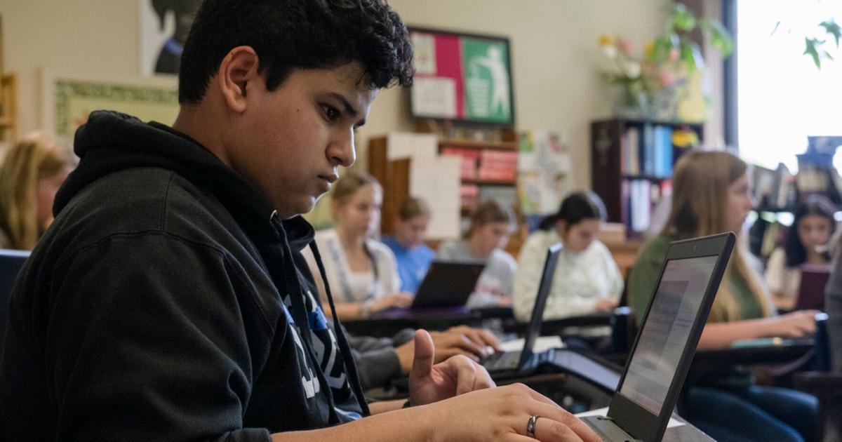 St. Joseph’s students get personal laptops in 1-to-1 tech program | For Subscribers Only