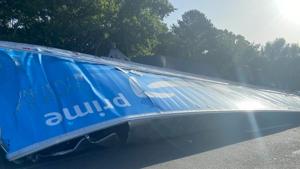 Driver hospitalized after Amazon 18-wheeler goes off bridge, blocking traffic on I-20 near Kilgore