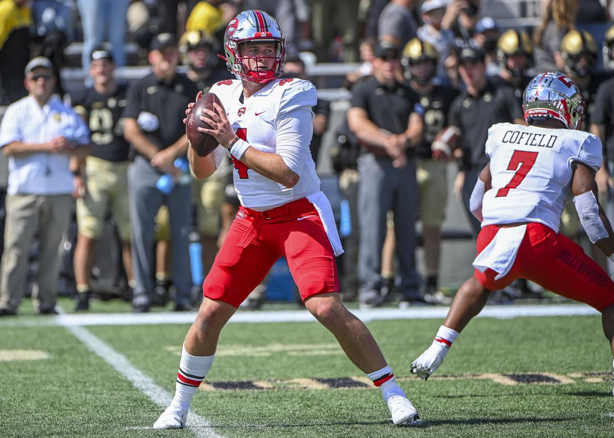 Western Kentucky's Bailey Zappe breaks single-season passing yards