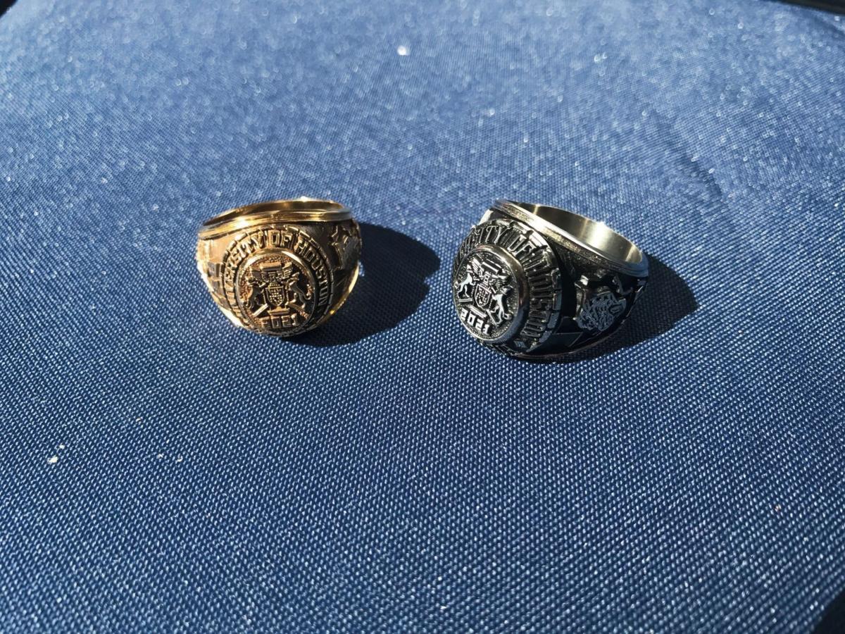 Uhv Unveils Class Ring To Kick Off Homecoming Business