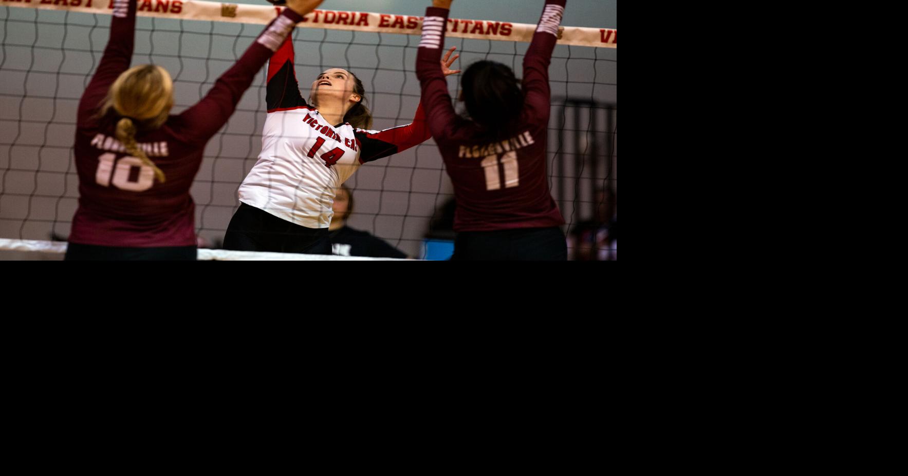 Gallery Victoria East vs. Floresville volleyball High School