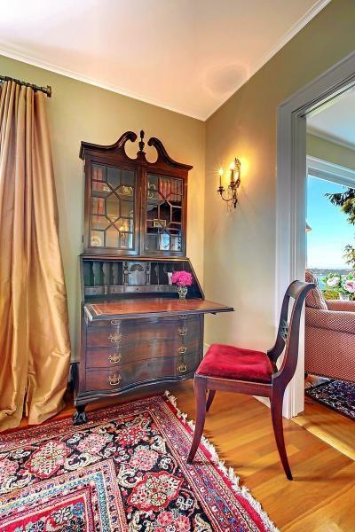 Living Space Borrow Some Decorating Ideas From Downton Abbey Home And Garden Victoriaadvocate Com