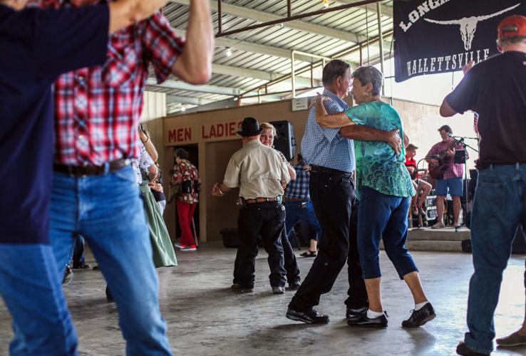 7,000 kolaches, 1 day Kolache Fest comes to Hallettsville (w/video