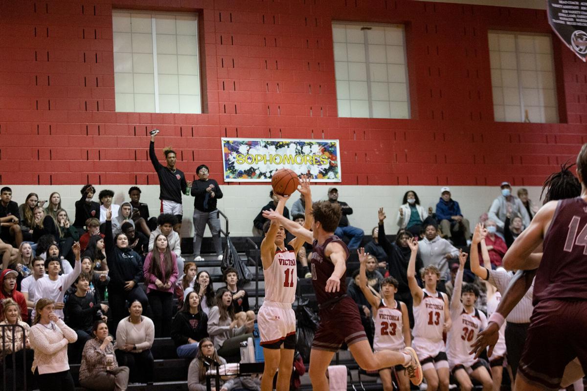 Victoria West vs. Flour Bluff boys basketball