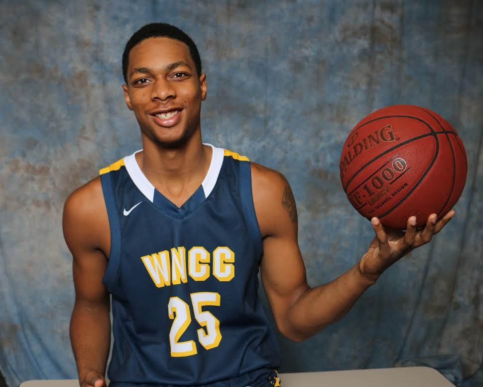 Feel the Fayne: Redbird Hoops picks up commitment from 6-foot-8 JUCO F