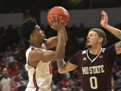 Redbirds Lose Mvc Heartbreaker To Bears 67 63 Sports