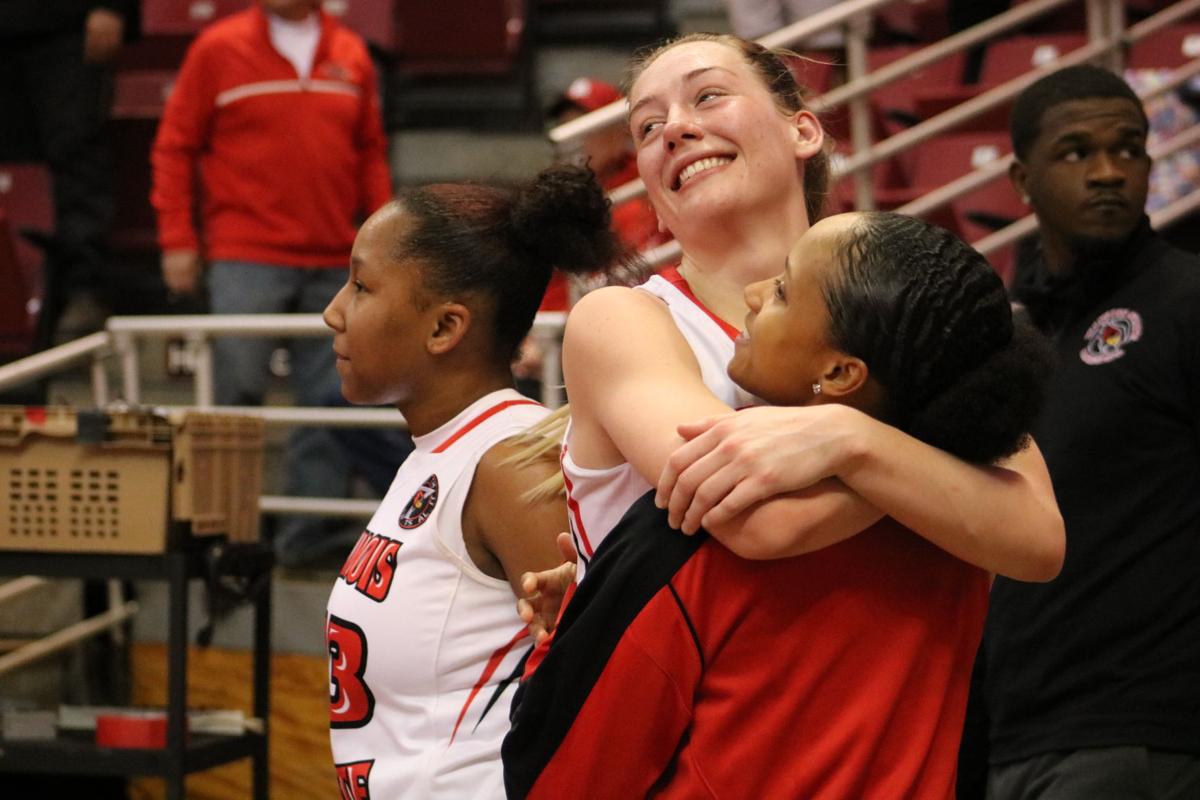 Gallery Women S Basketball Vs Evansville Videtteonline Com