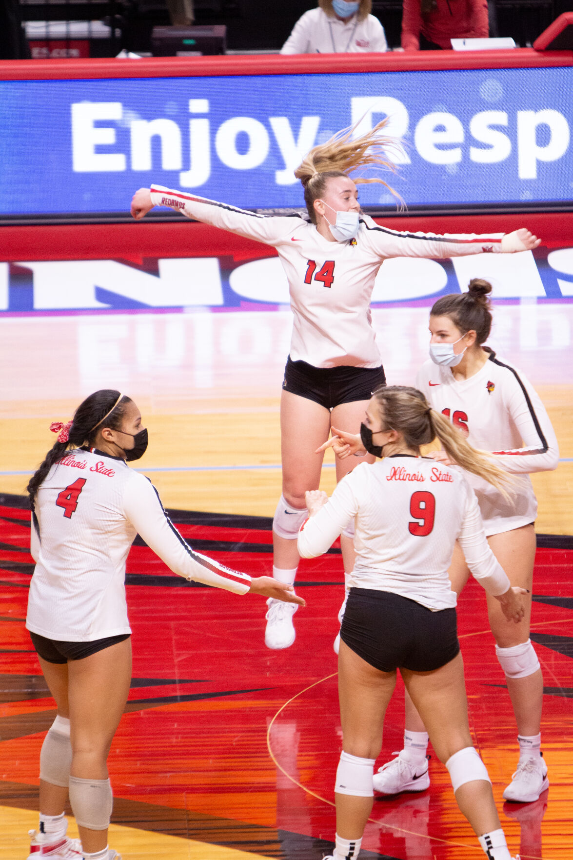 Gallery: Illinois State volleyball team sweeps Bradley in first home game of the season