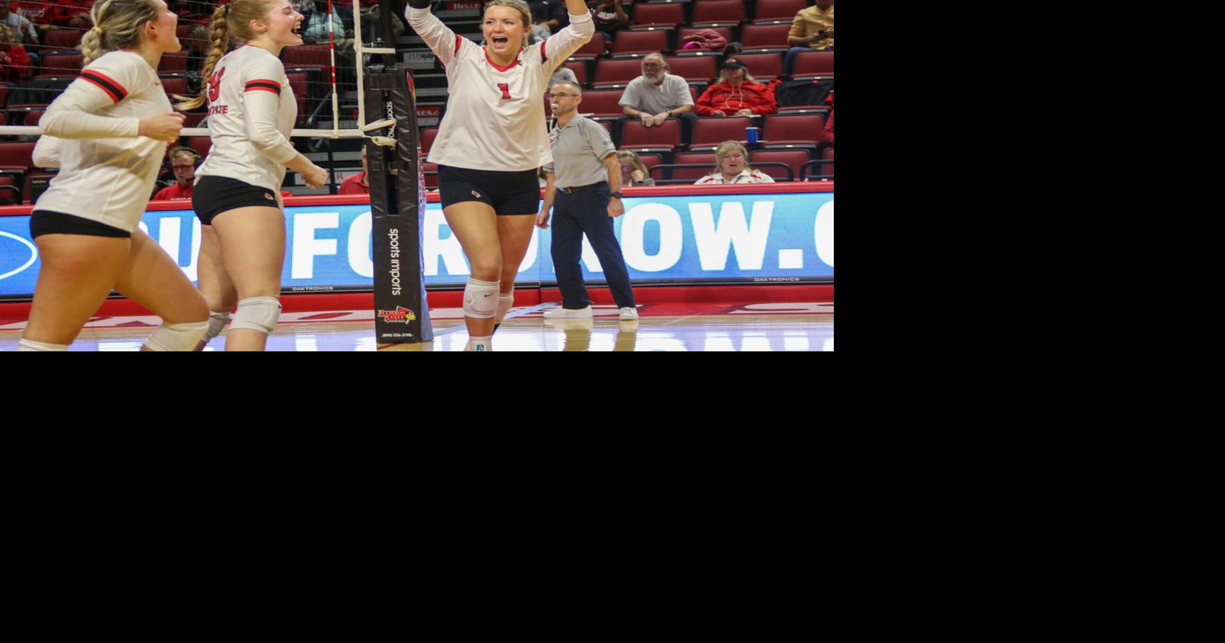 Gallery: ISU volleyball gets eighth straight win in sweep of Evansville ...