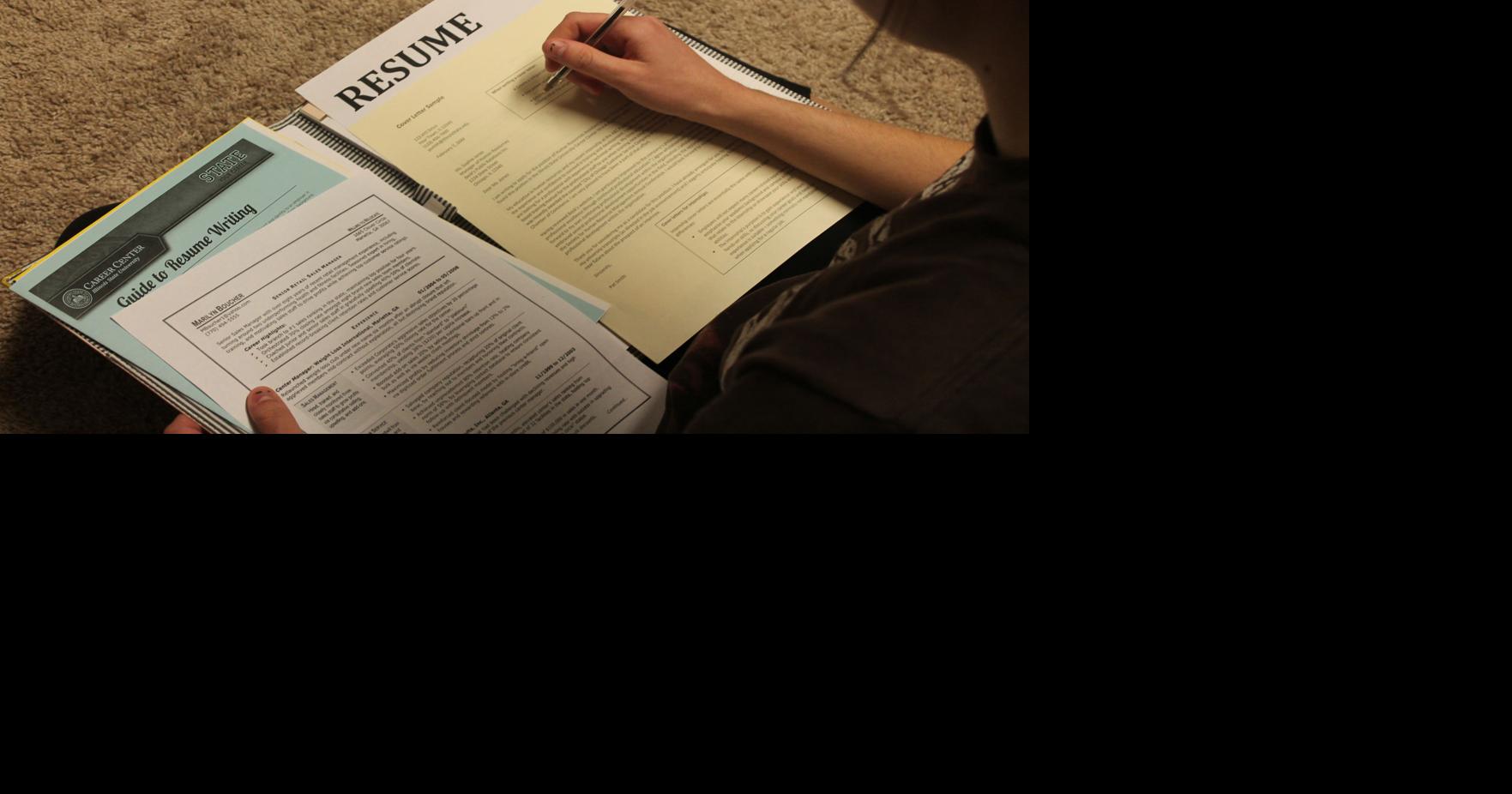 New Global Career Accelerator Series teaches students the LinkedIn basics