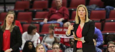 Women S Basketball Adds Four New Signees To Next Year S Team