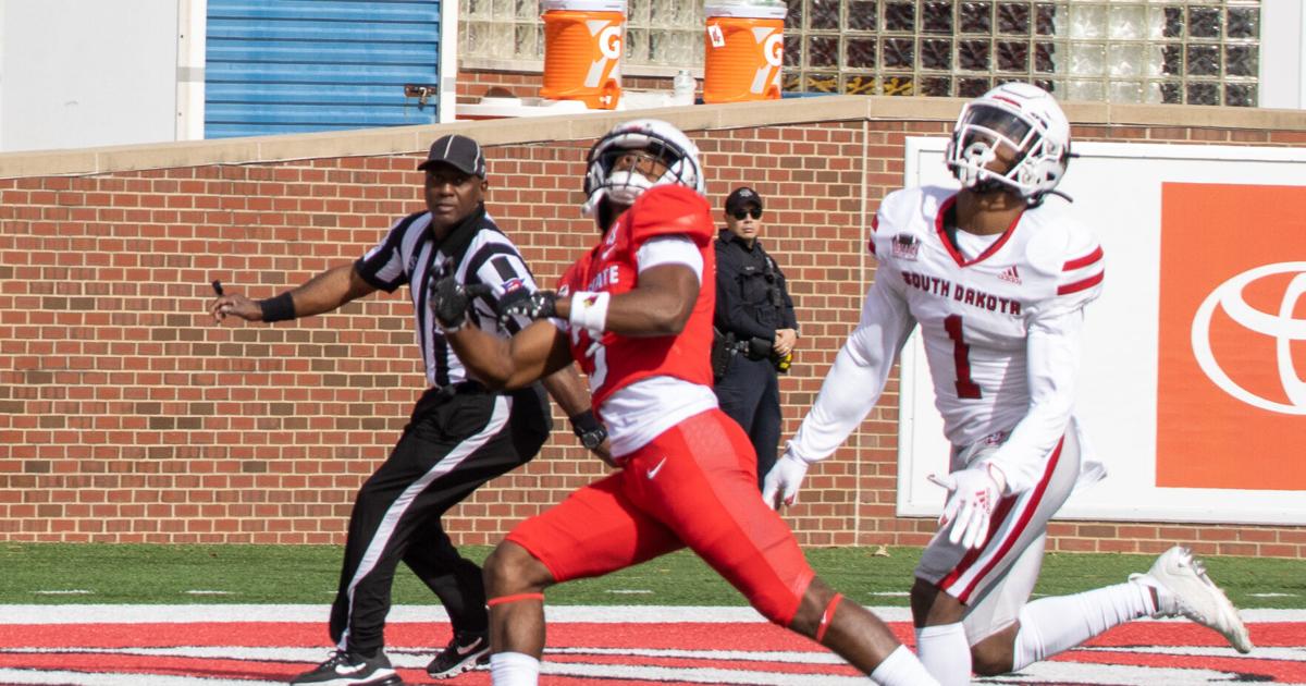 Illinois State Football Secures First Win Of The Season Football Illinois state football secures first win of the season football