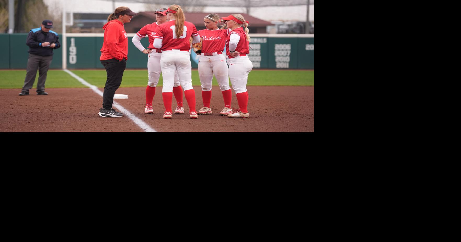 ISU falls in Chicago, enters three-game losing streak