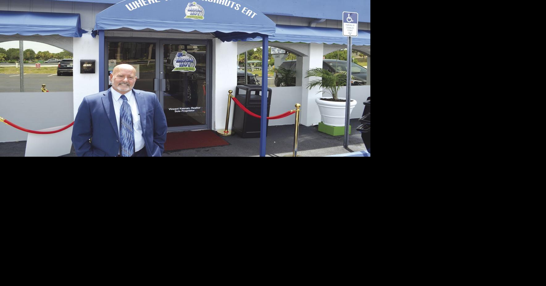 Moon Hut with owner, Cocoa Beach