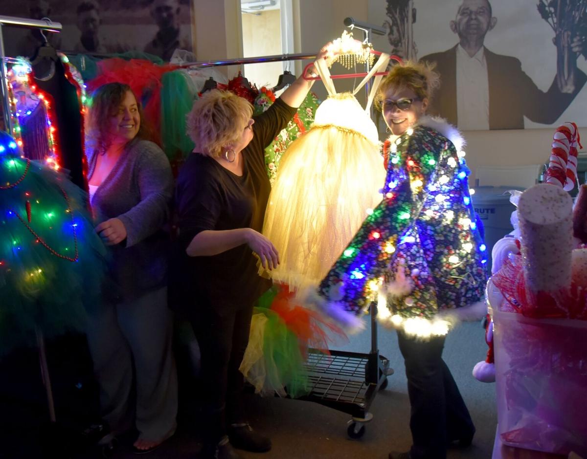 Viera Christmas Parade 2022 It Takes Lights, Lights And More Lights To Light Up Viera | Community |  Vieravoice.com