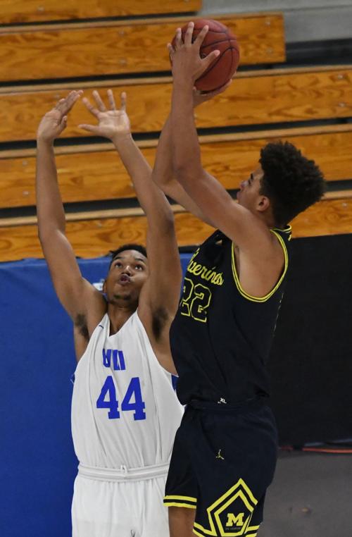 UVI vs Michigan-Dearborn 9