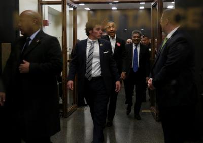 Obama Reports For Jury Duty At Daley Center But Dismissed A Short Time Later Ap Virginislandsdailynews Com