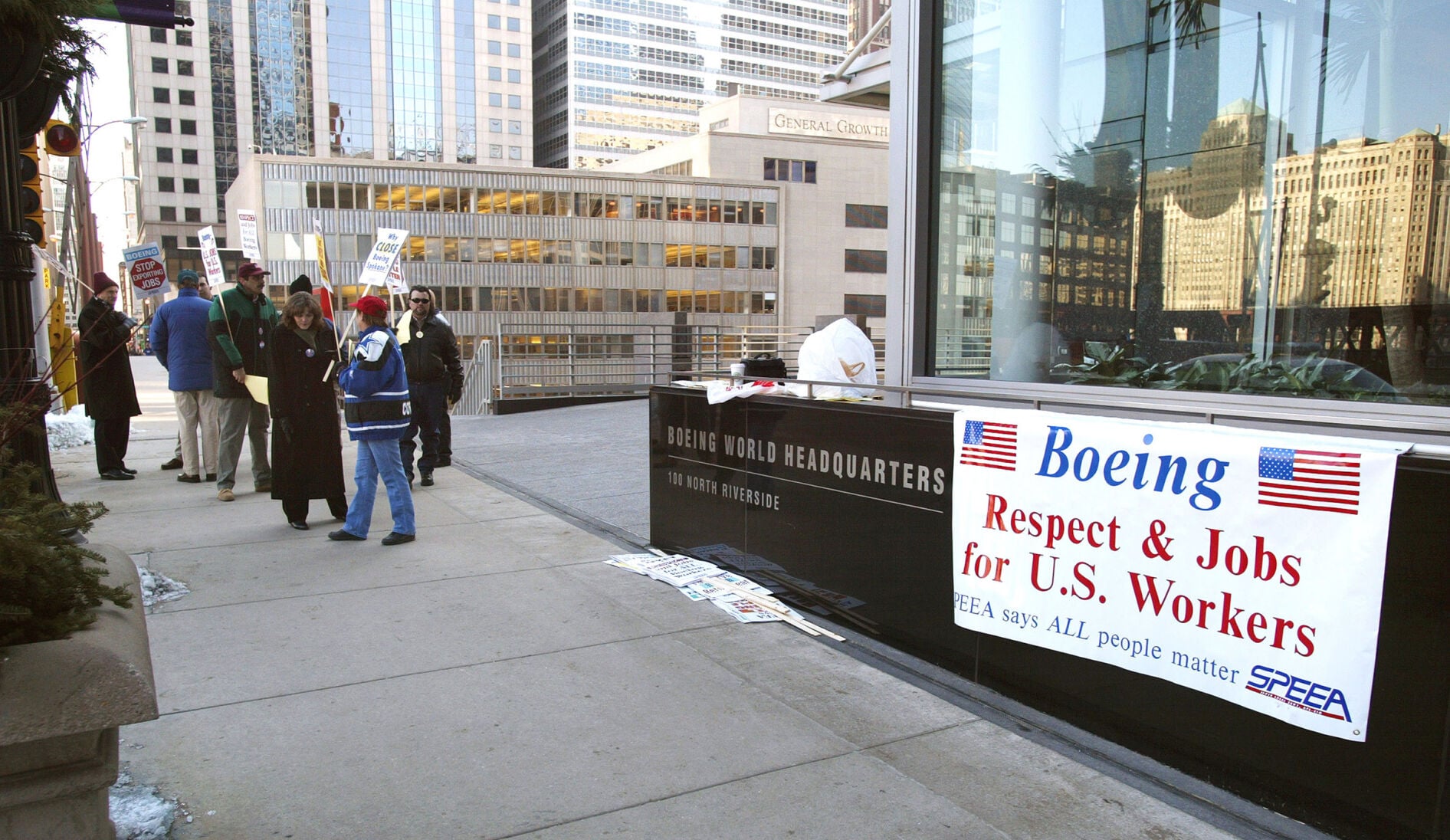 Boeing workers reject contract offer at crucial moment for company