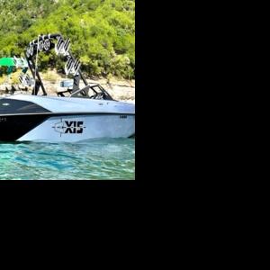 The Freedom of the Open Water: Jeramy’s Boat Rental Empowers Enthusiasts with Self-Captained Fleet Options in Austin, TX