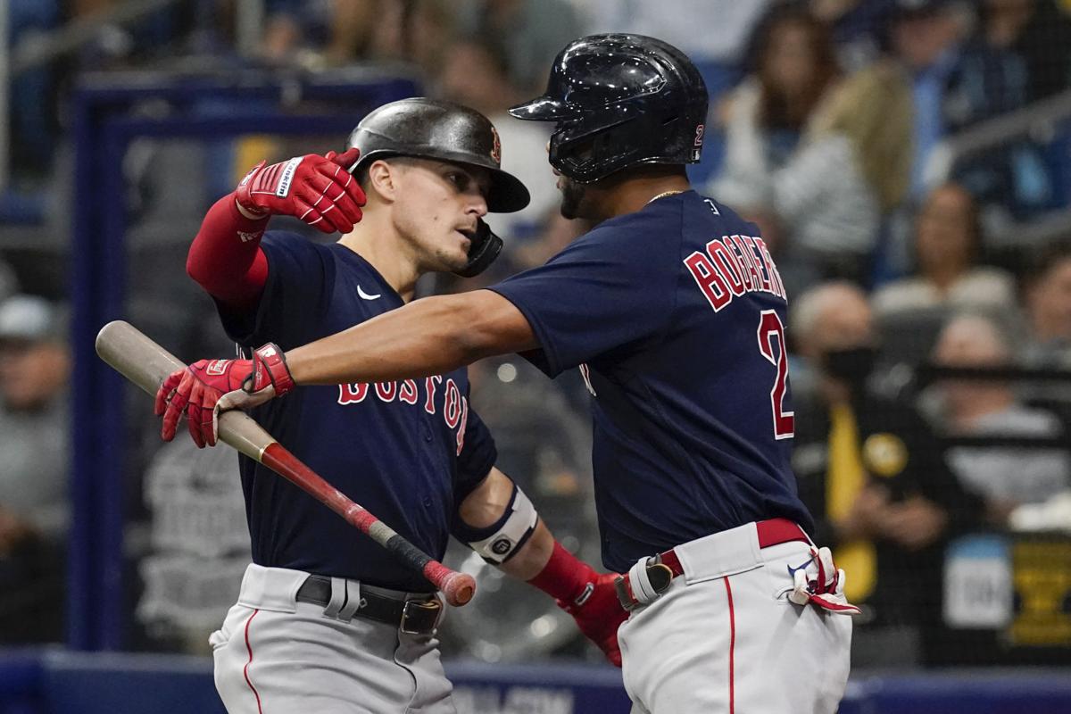 ALDS: Randy Arozarena steals home, hits HR as Rays top Red Sox