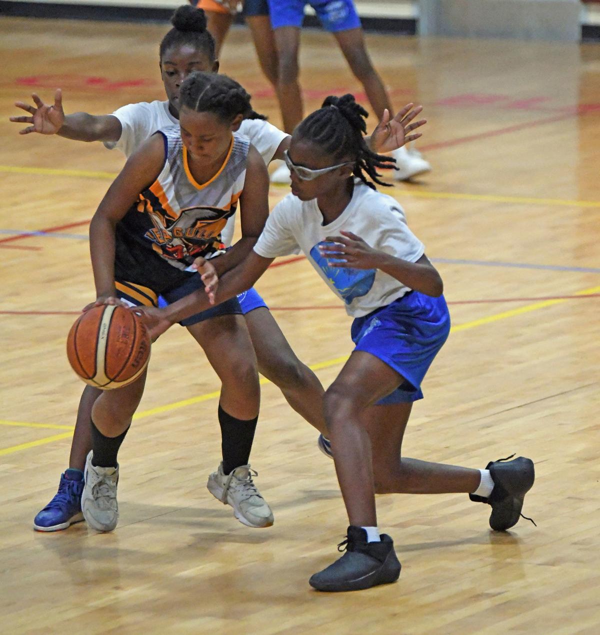 School Sports Roundup Seagulls Jvs Take Two From Calvary
