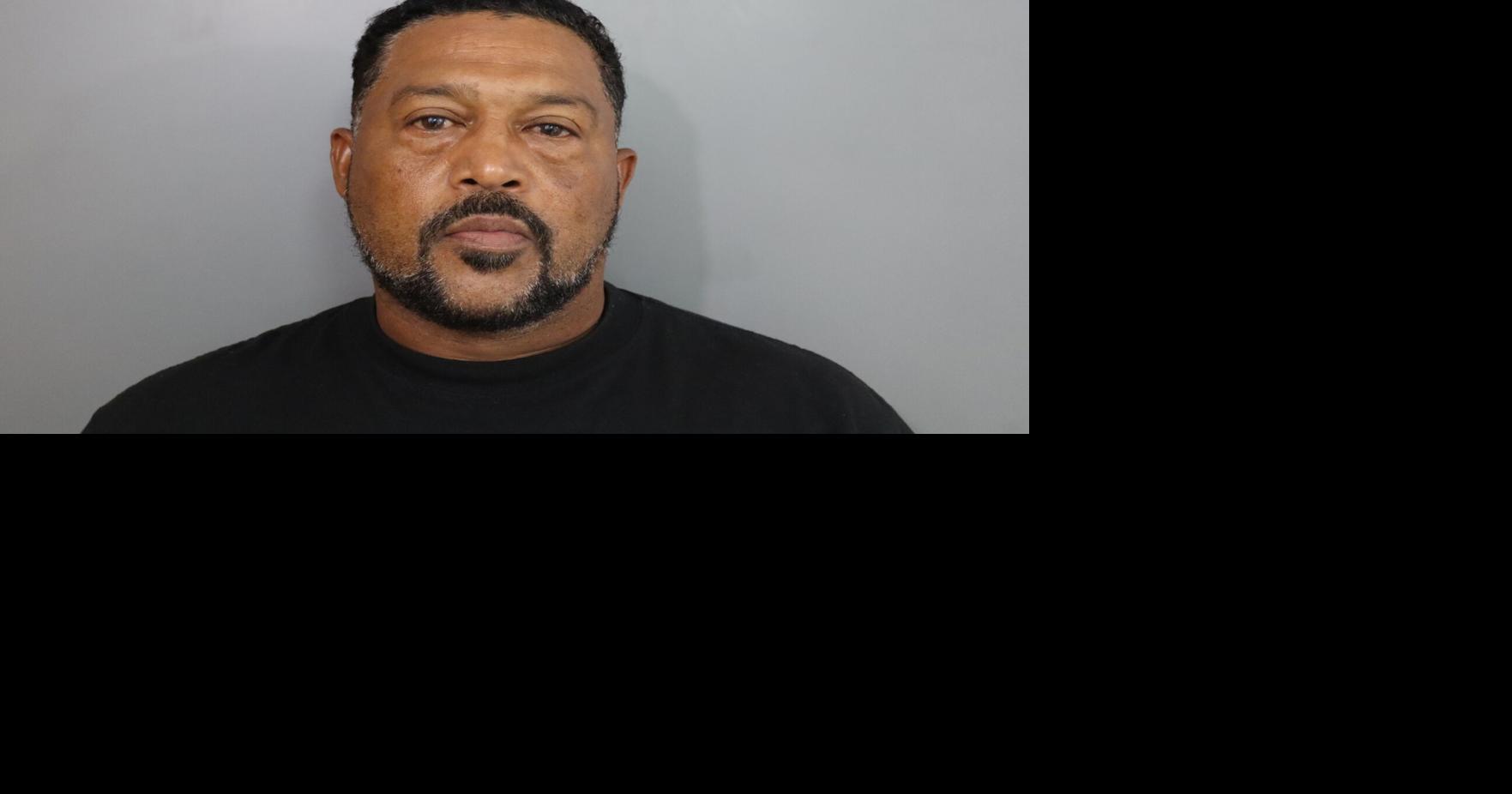 Couple arrested at Rohlsen Airport, charged with assaulting young child ...