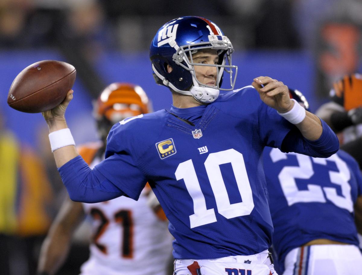 Eli Manning throws 3 TDs as gambling Giants beat Bengals