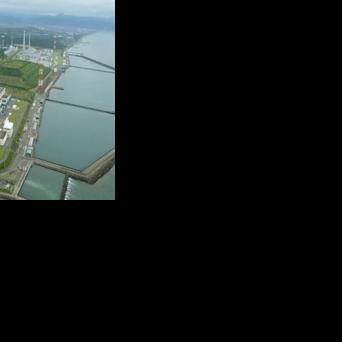 Japan restarts world's biggest nuclear plant