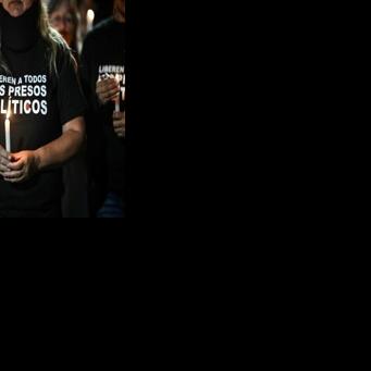 Venezuela moves to liberalize oil sector, in boost for Trump