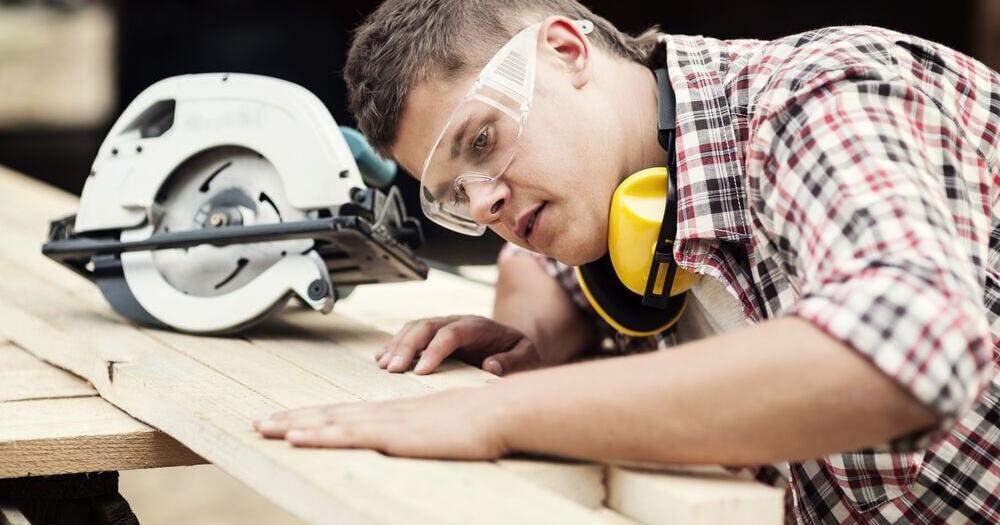 North Dakota Pays the 6th Highest Wages to Carpenters in the Country
